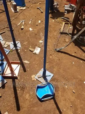Paver Machine With a Stumple