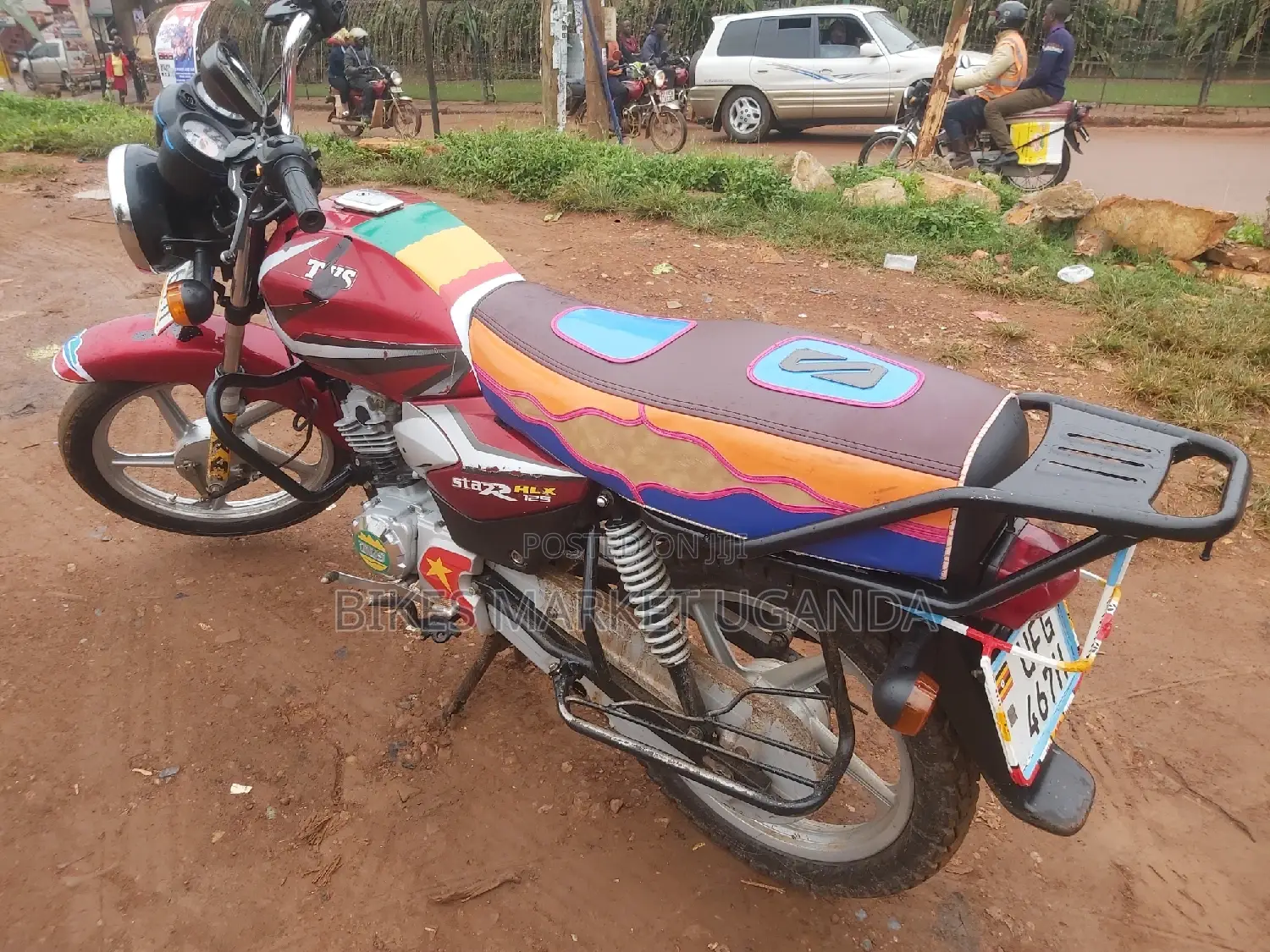 TVS HLX 125 2022 Red