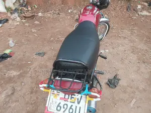 Bajaj Boxer 2018 Red