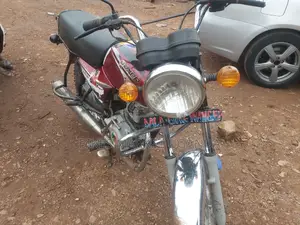 Bajaj Boxer 2017 Red