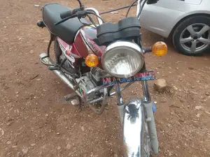 Bajaj Boxer 2017 Red