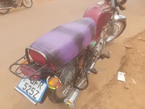Bajaj Boxer 2022 Red