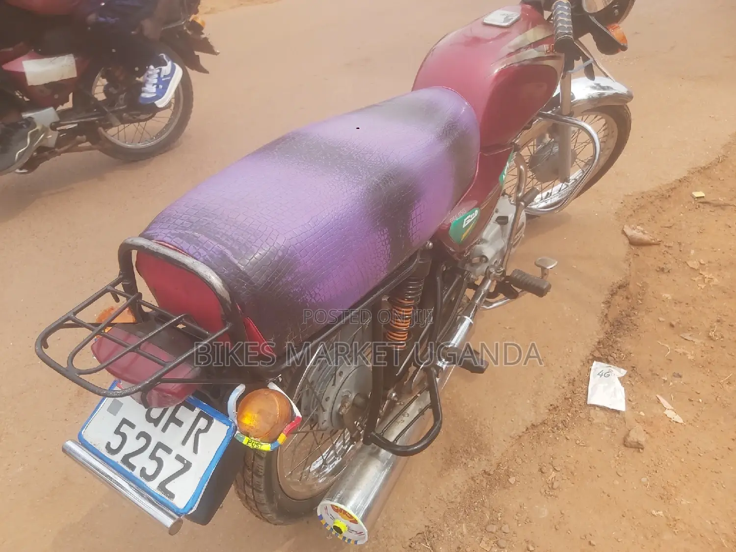 Bajaj Boxer 2022 Red