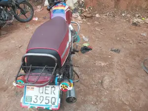 Bajaj Boxer 100 2017 Red