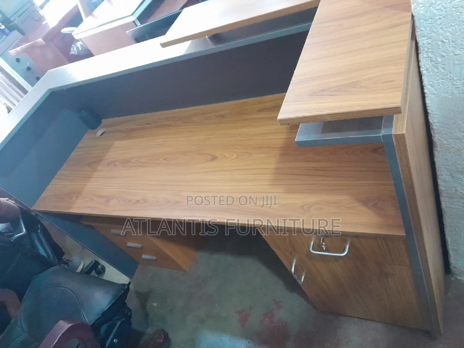 Higher Quality Reception Table.