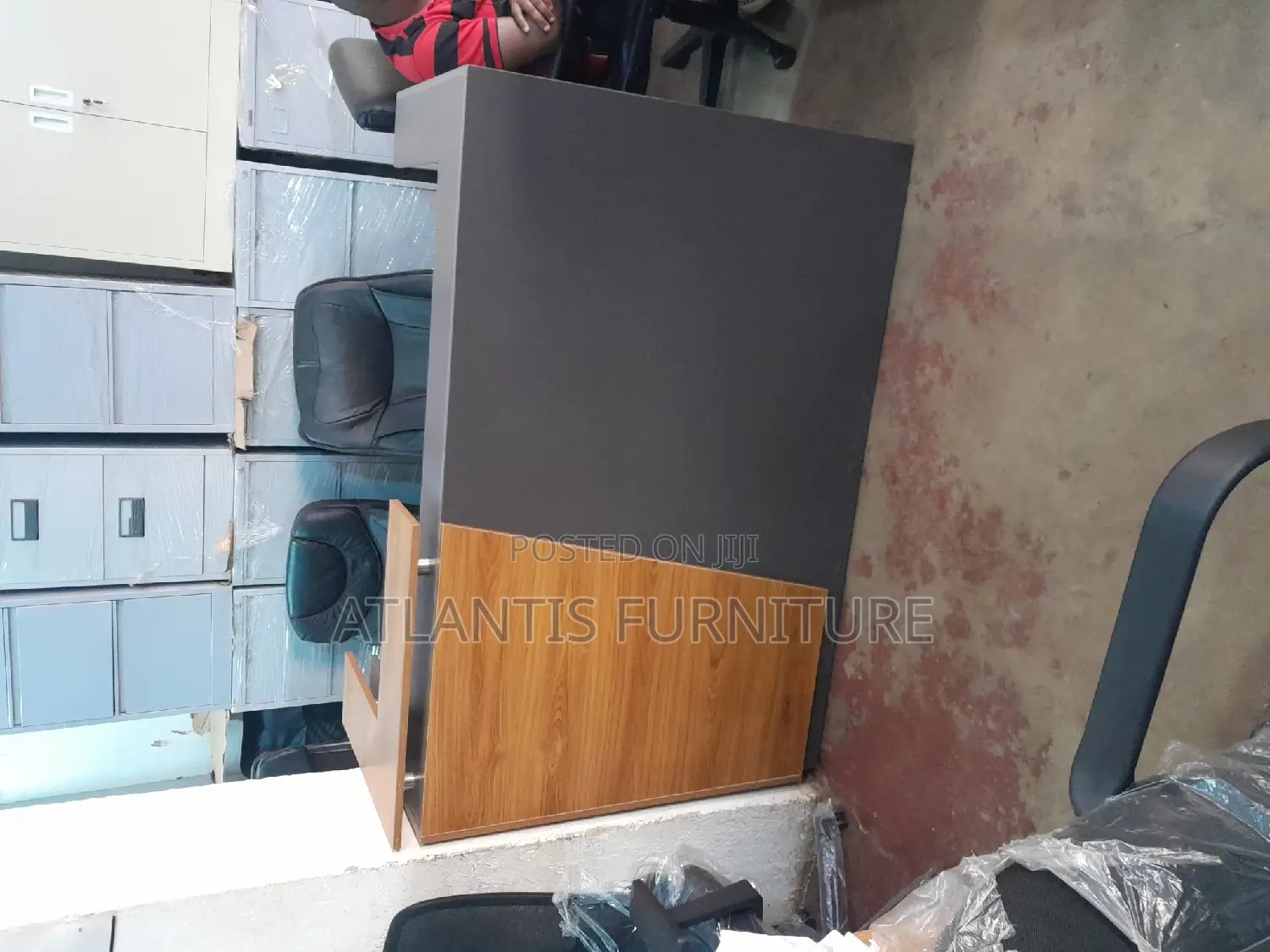 Higher Quality Reception Table.