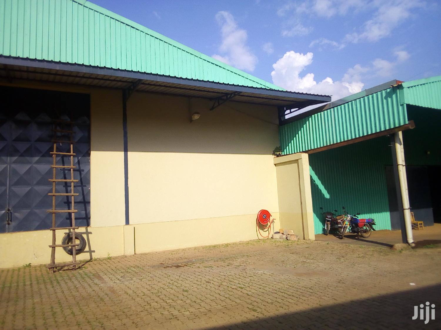 Warehouse For Rent