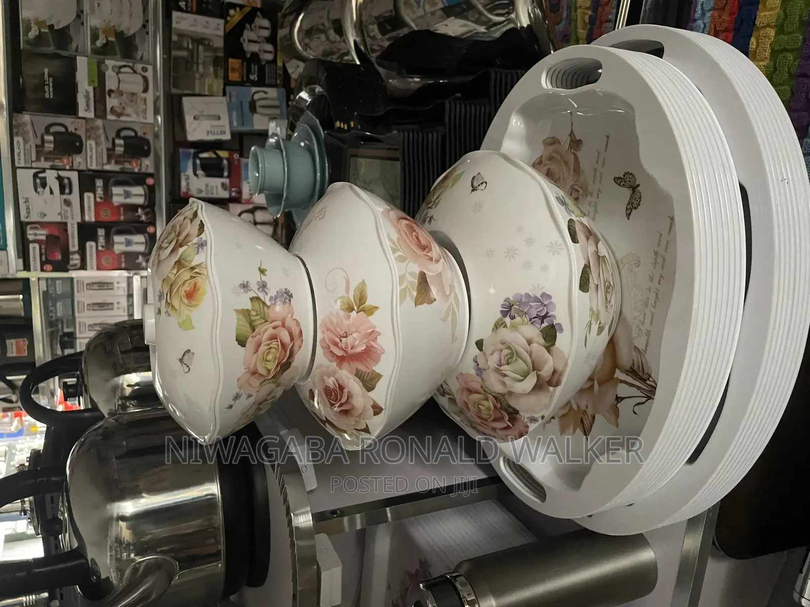 5pcs Set of Melamine Serving Bowls 2 Trays