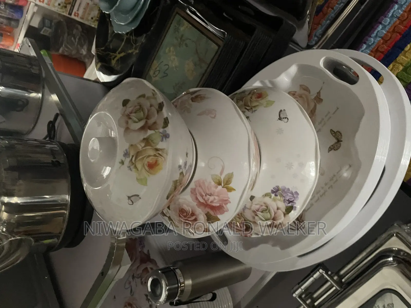 5pcs Set of Melamine Serving Bowls 2 Trays