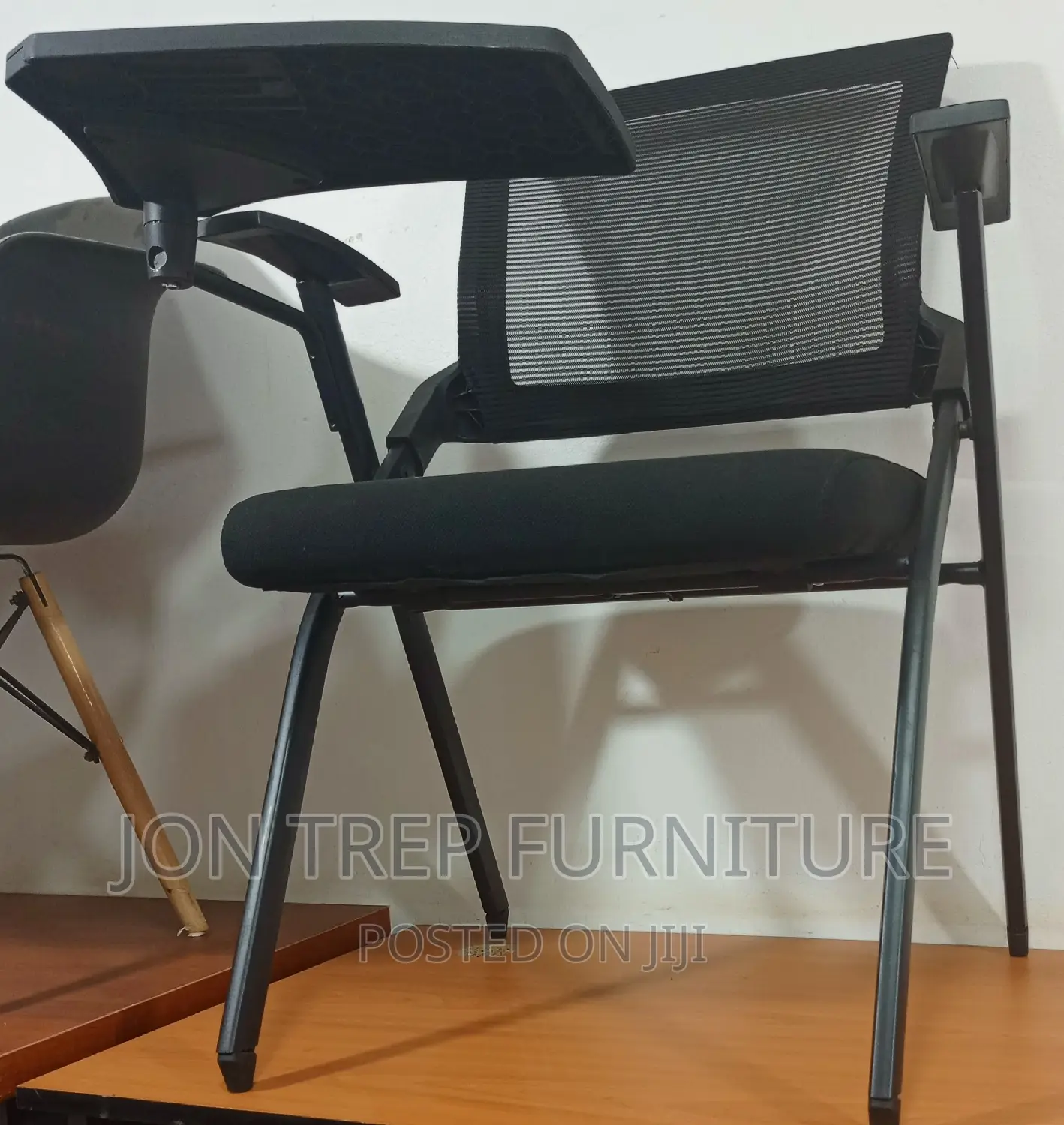 Foldable Reading Chair