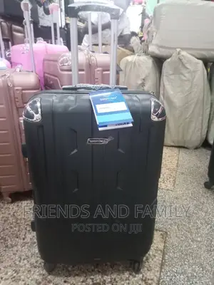 Good Petener Suit Case