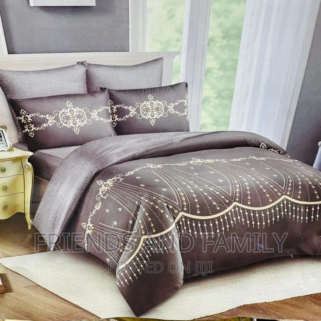 Executive Bed Cover With 4 Pieces