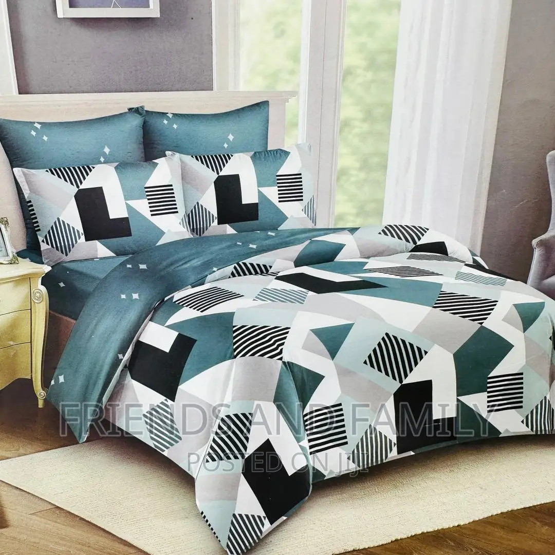 Fantastic Bed Cover With 4 Pieces