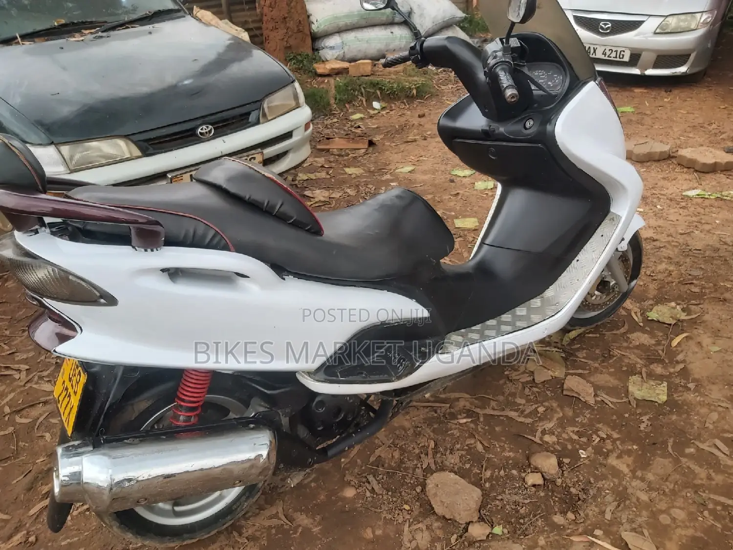 Yamaha Majesty 2016 White