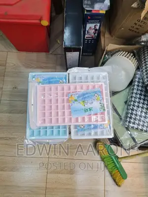 Plastic Ice Cube Trays