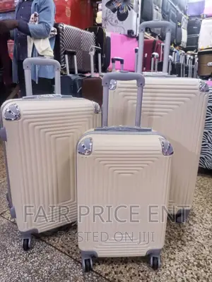 Full Set of Original Plastic Suitcases. 3pcs.( Cream)