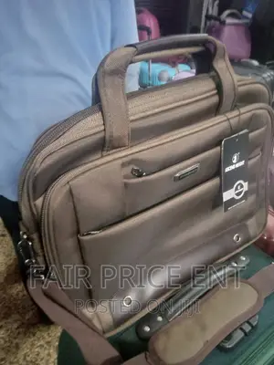 Executive Noble Briefcase. Large.( Brown)
