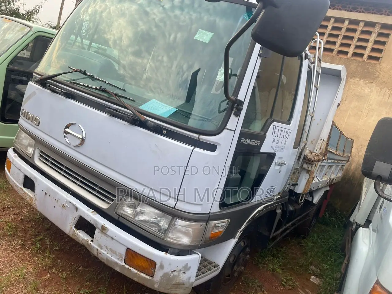 H07D Hino Dumper