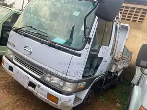 H07D Hino Dumper