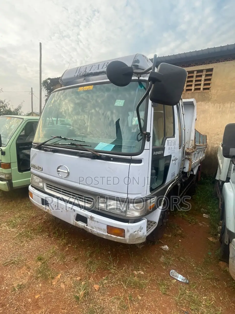 H07D Hino Dumper