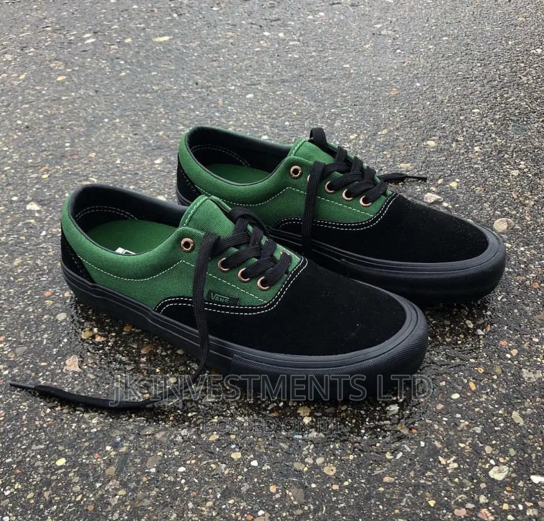 Vans Sneakers