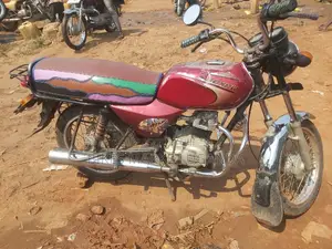 Bajaj Boxer 2016 Red