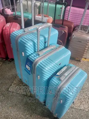 Full Set of 3 Original Plastic Suitcases.( Blue)