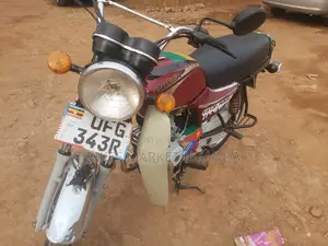 Bajaj Boxer 2023 Red