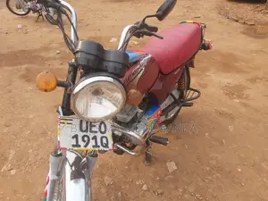 Bajaj Boxer 2018 Red