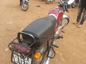 Bajaj Boxer 2019 Red