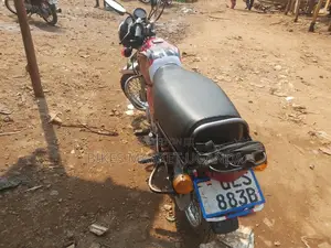 Bajaj Boxer 2018 Red