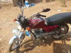 Bajaj Boxer 2018 Red