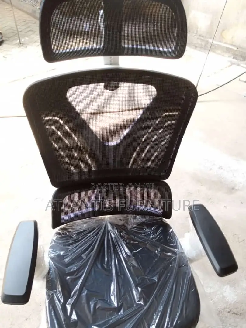 White Executive Office Chairs With Headrest.
