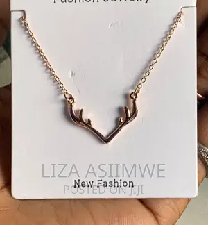 Simple Lady’S Necklaces