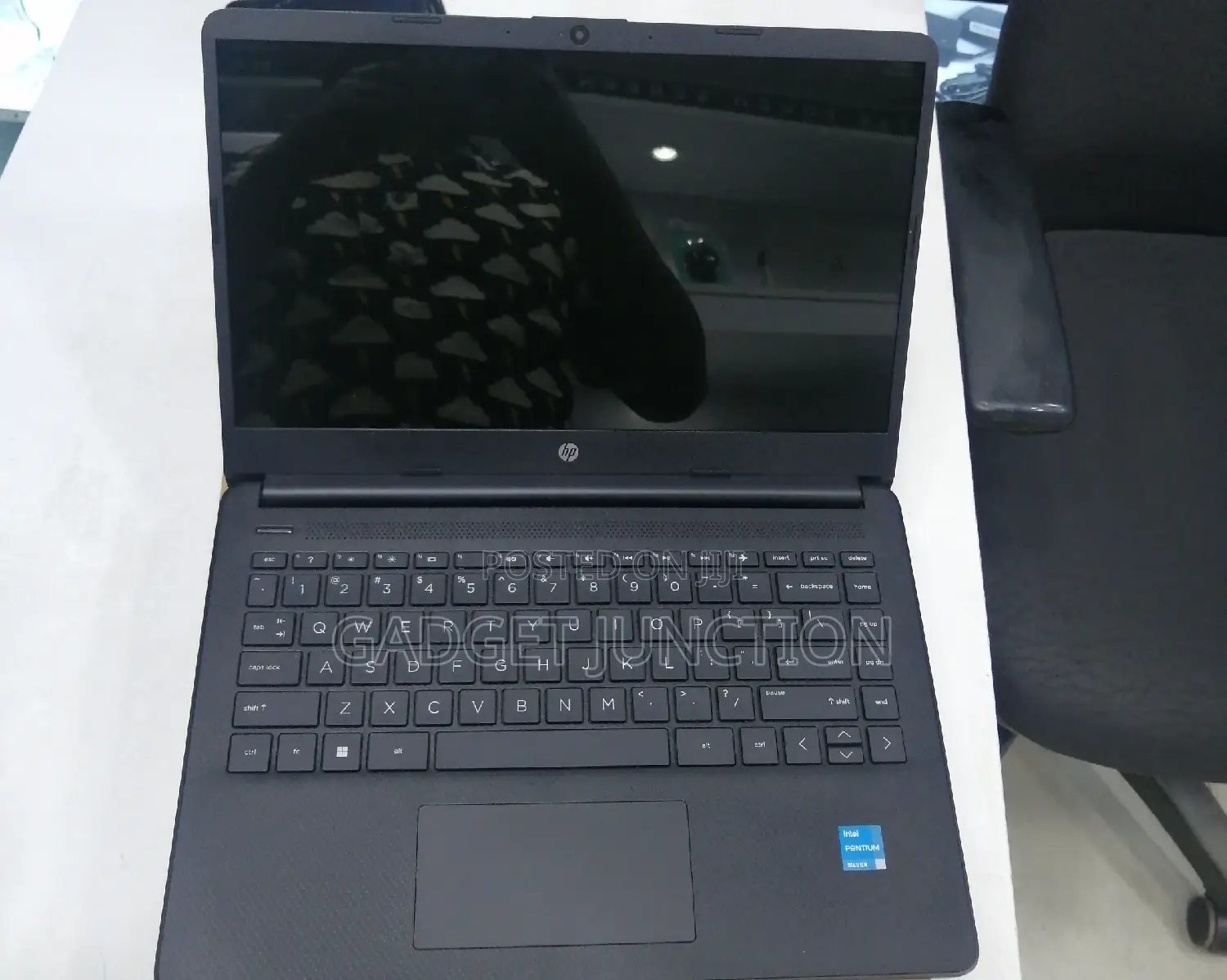 New Laptop HP 14z 8GB Intel Celeron SSD 256GB