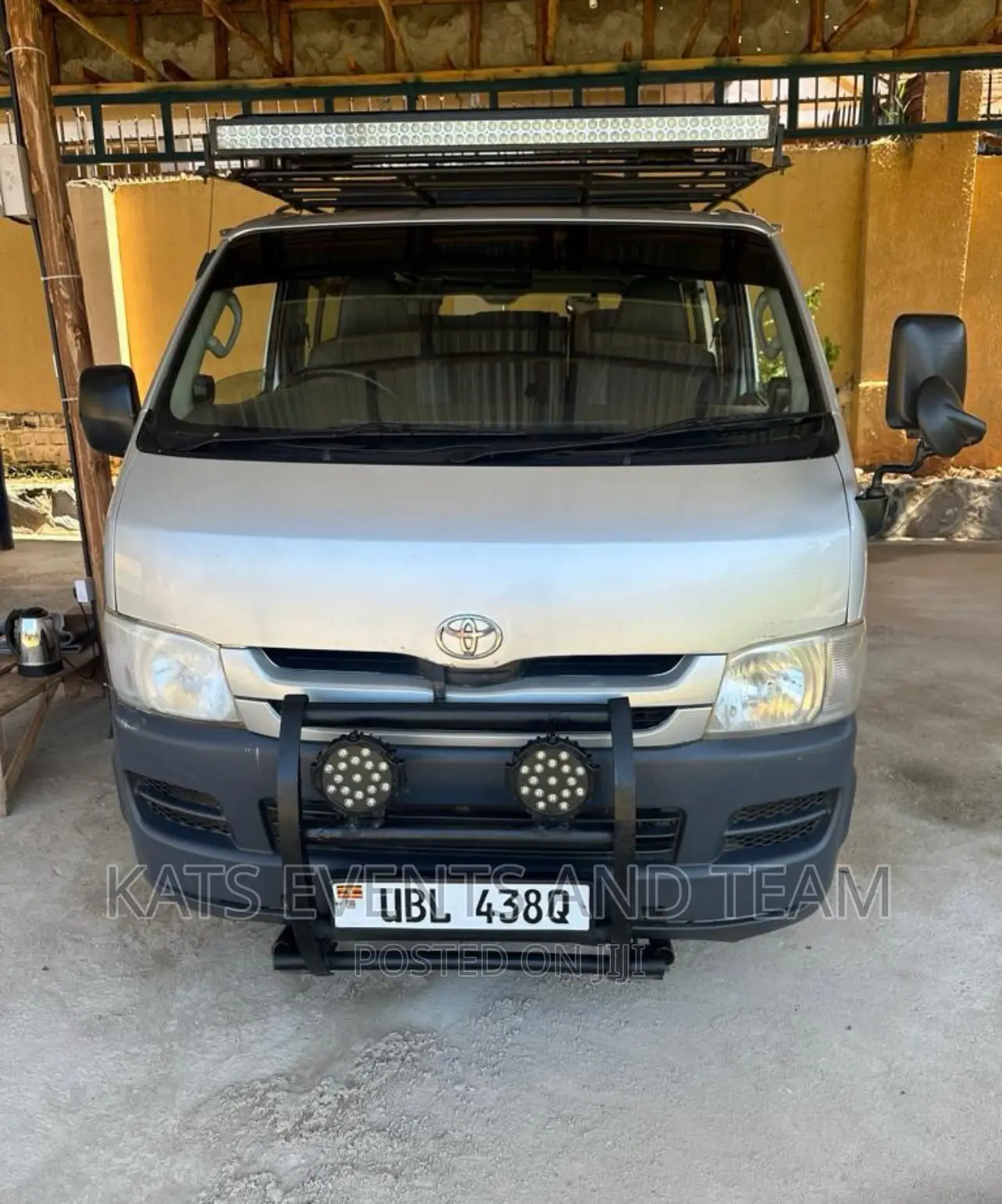 Tourist Vehicles for Hire
