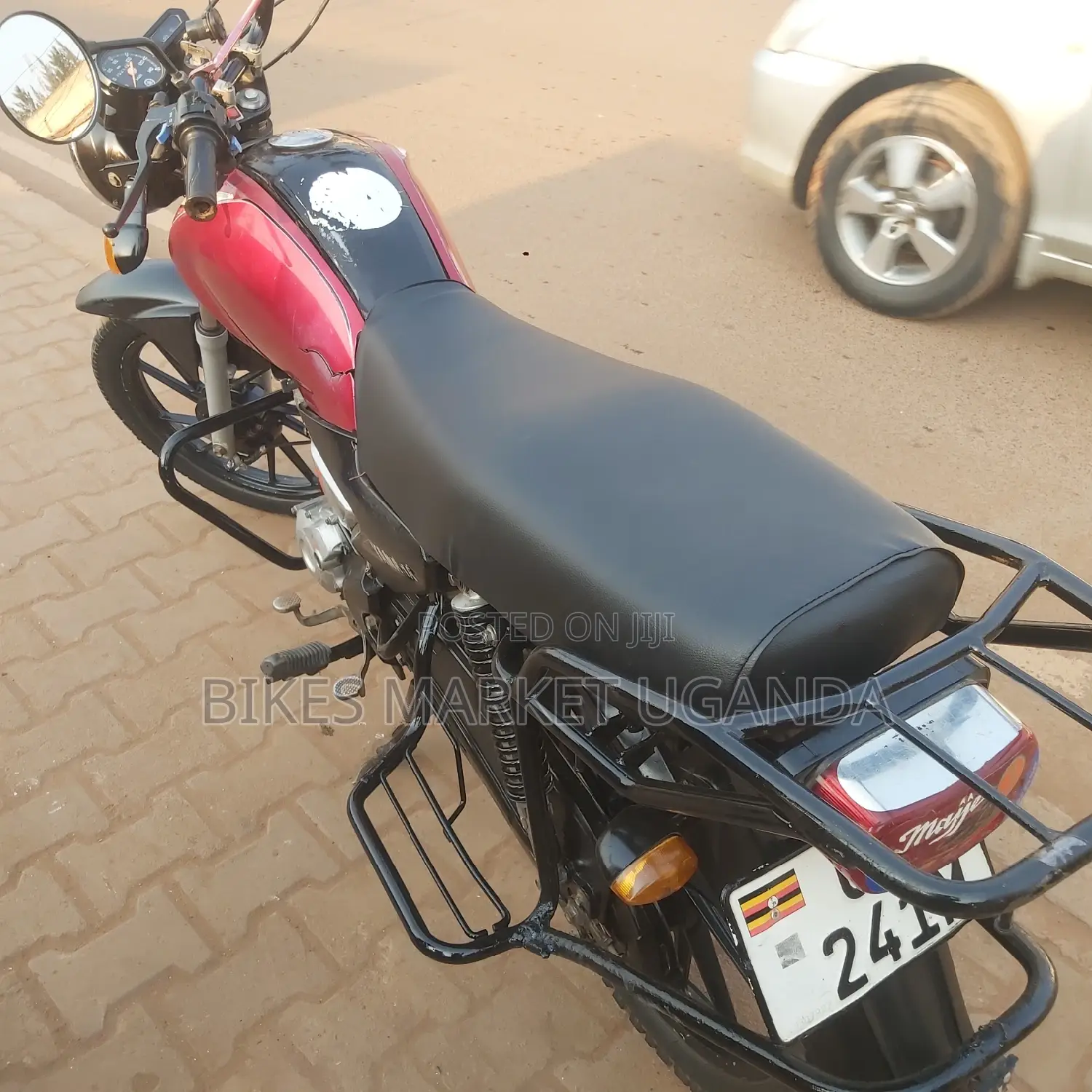 Yamaha Crux 2017 Red