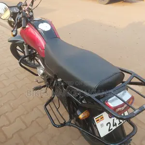 Yamaha Crux 2017 Red