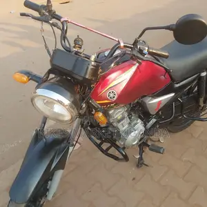 Yamaha Crux 2017 Red