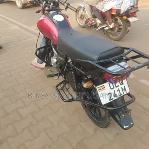 Yamaha Crux 2017 Red