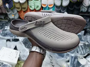 Crocs Literide. Brown