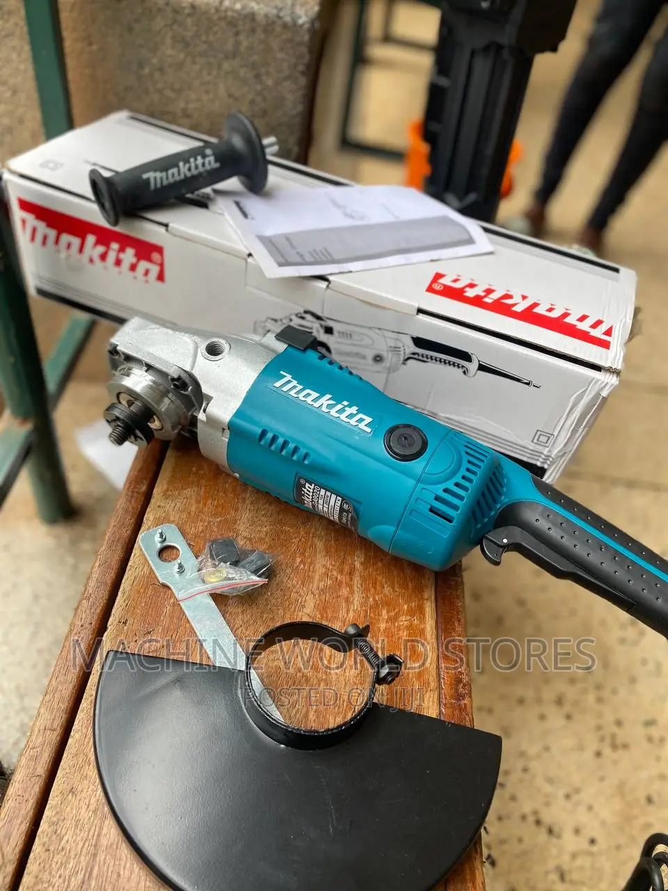 Makita Grinder 9inch Japan
