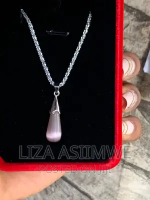 Simple Lady’S Necklaces