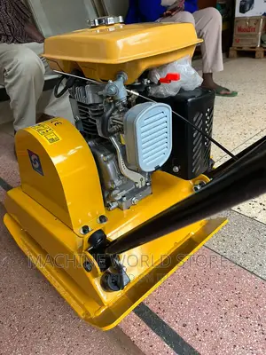 Plate Compactor Petrol( Strong Man Brand)