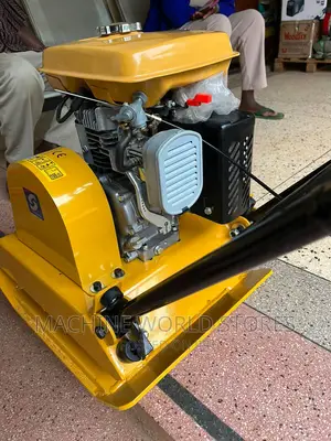 Plate Compactor Petrol( Strong Man Brand)