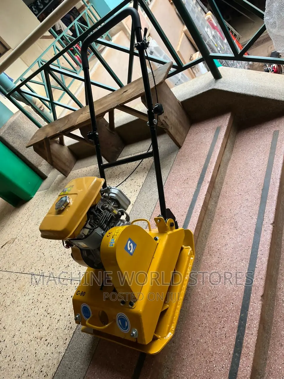 Plate Compactor Petrol( Strong Man Brand)