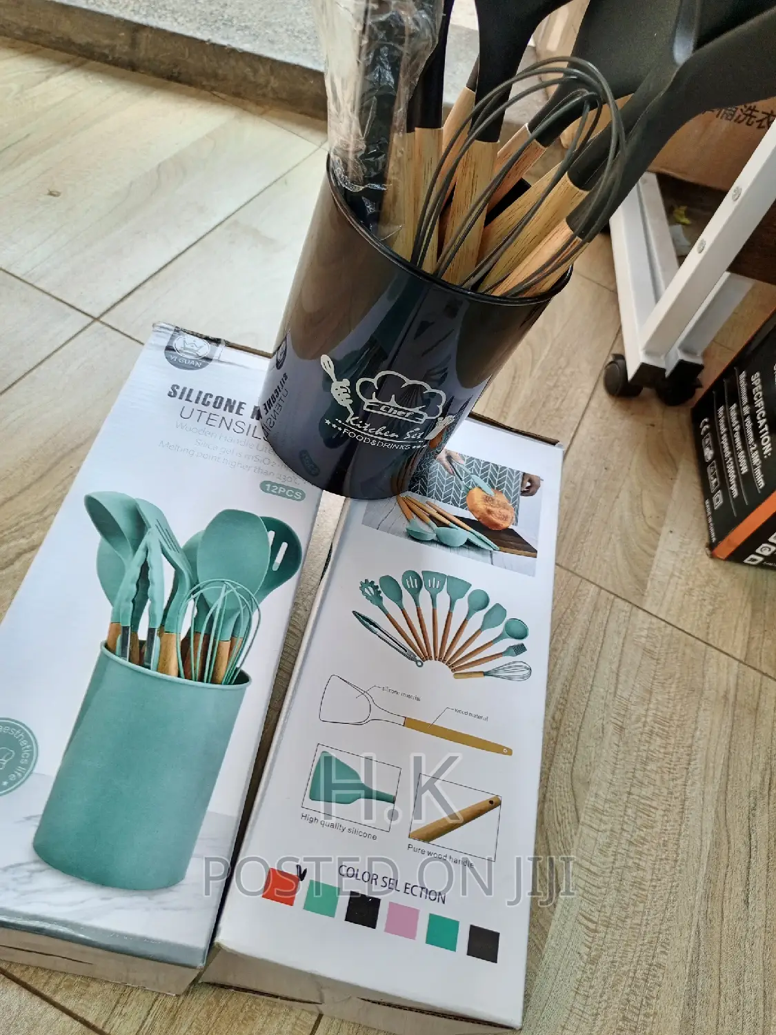 12pc Silicone Kitchen Utensil ( Wooden Handles Non Sticky)