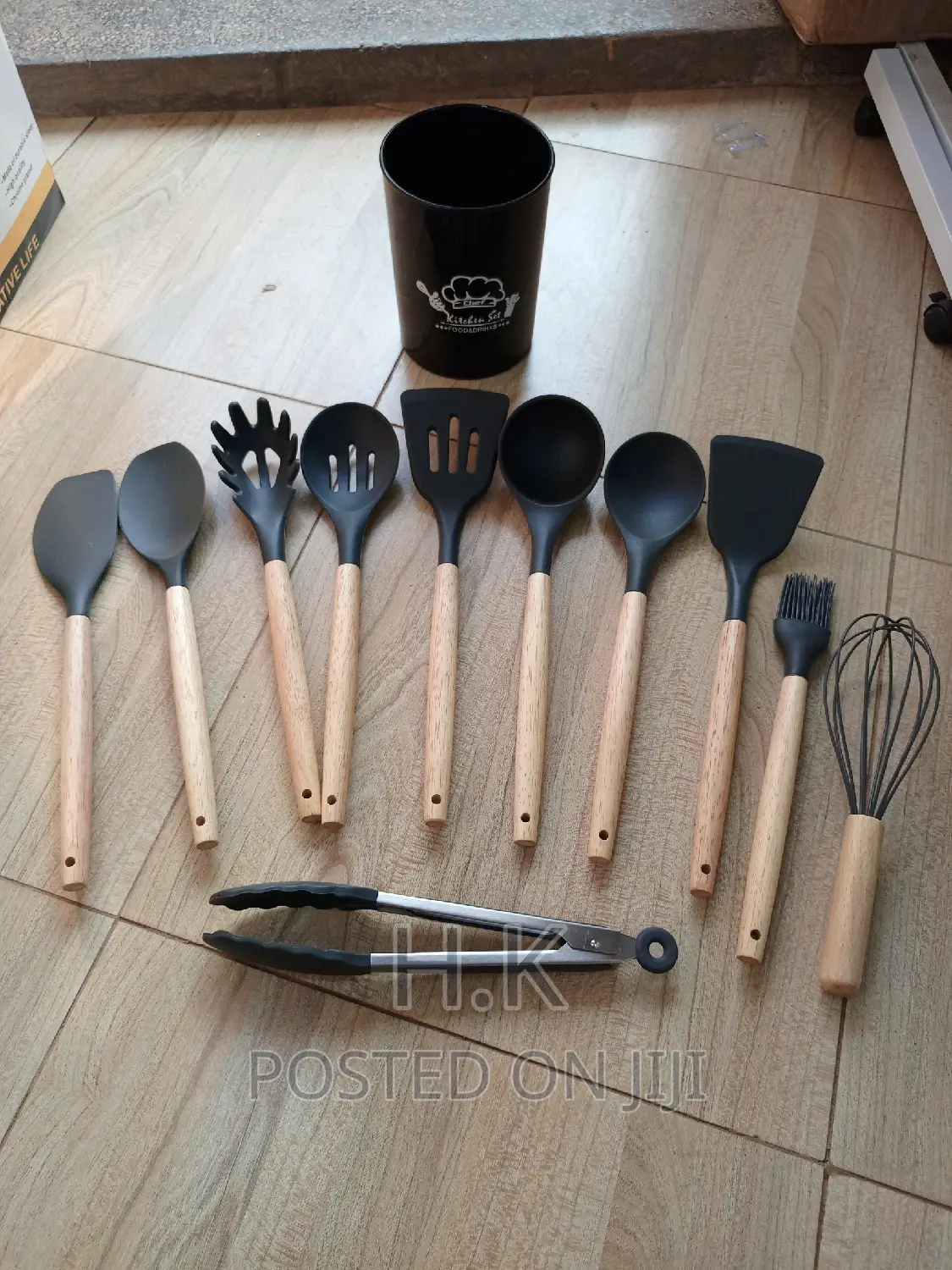 12pc Silicone Kitchen Utensil ( Wooden Handles Non Sticky)