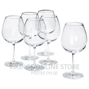 6 Pieces of Big Wine Glasses - Transparent