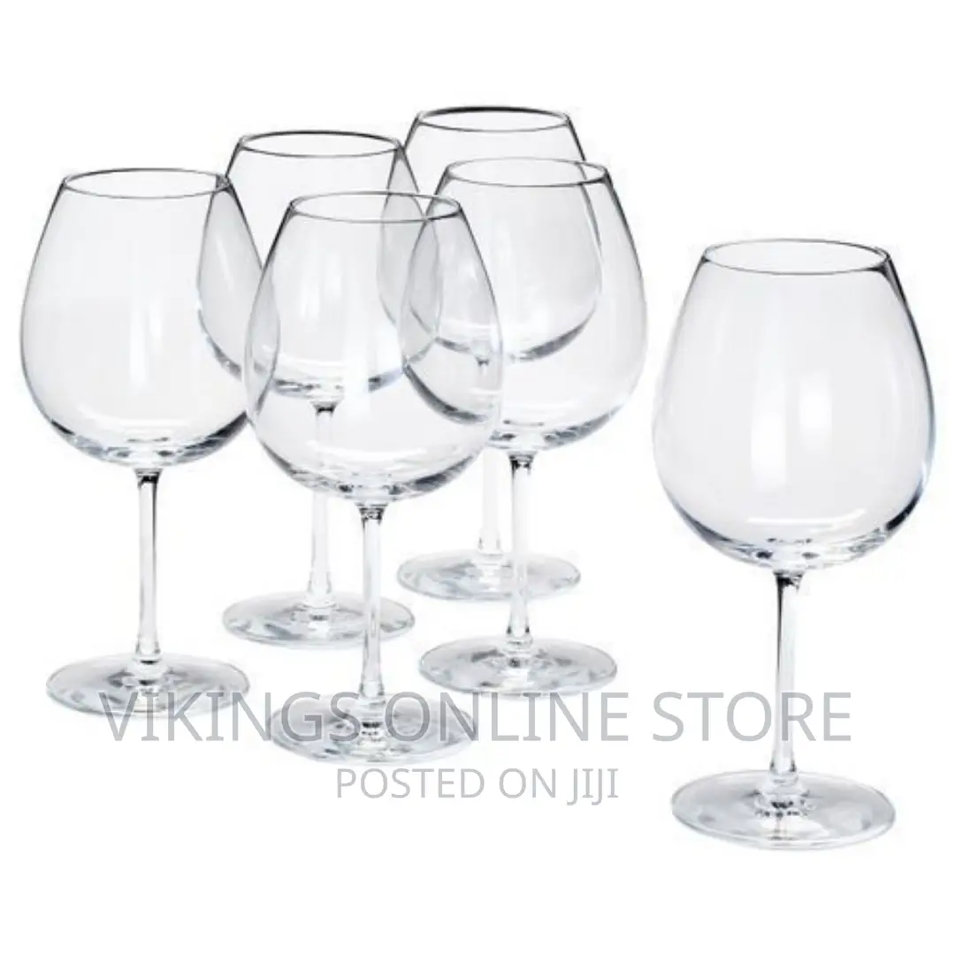 6 Pieces of Big Wine Glasses - Transparent